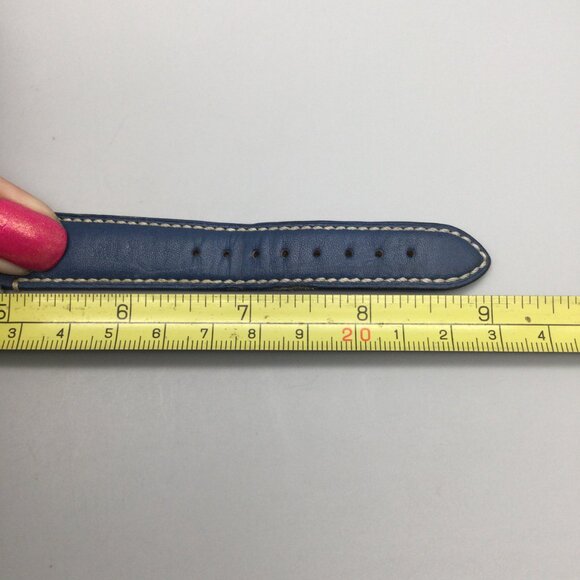 Coach Tank WatchWomen 25mm Silver Tone Blue Logo Dial Leather Band New Battery - Picture 14 of 15